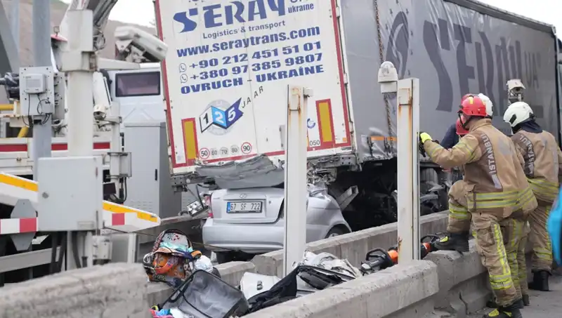 Bayram Tatilinde Türkiye'de Trafik Kazalarında 72 Kayıp: Sebepler ve Çözüm Önerileri