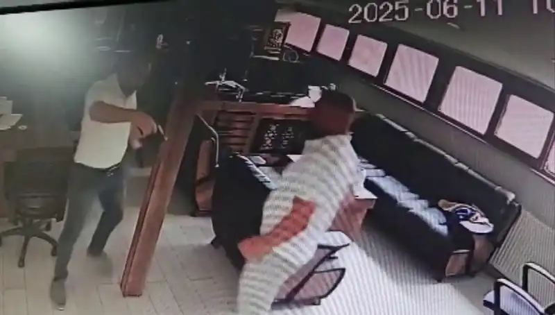 Alacak Verecek Kavgası: İş İnsanı Dehşet İçinde Hayatını Kaybetti