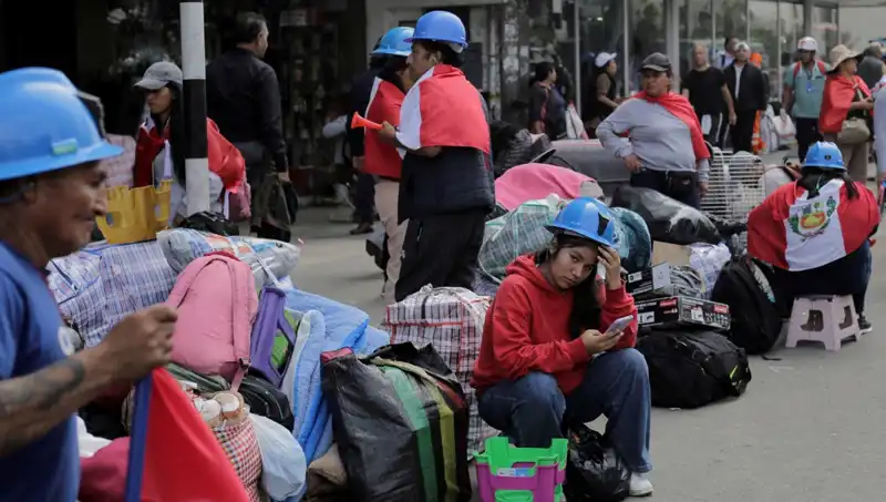 Peru'da Madenciler Sokakları Aldı: Grev ve Protestolar Büyüyor