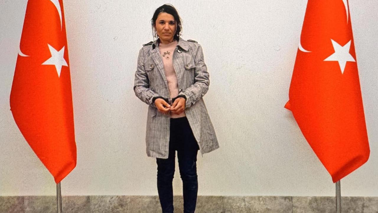 Terörist İkna İle Teslim Oldu