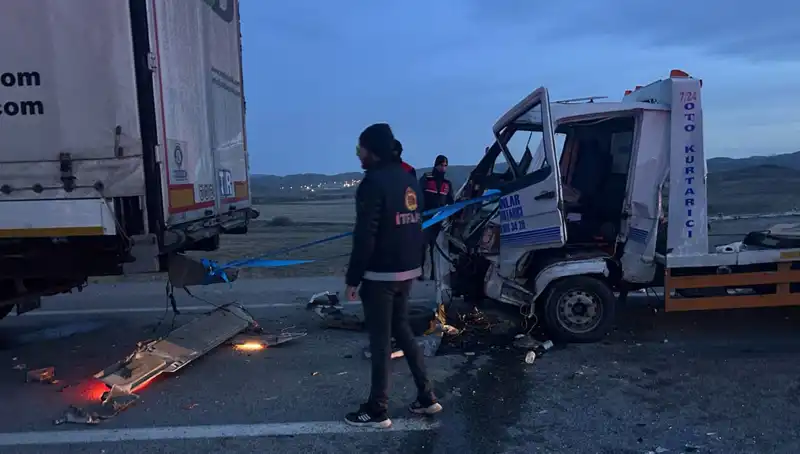 Çekici Kazasında İkinci Kaza: Yaralıların Sayısı Dörde Çıktı