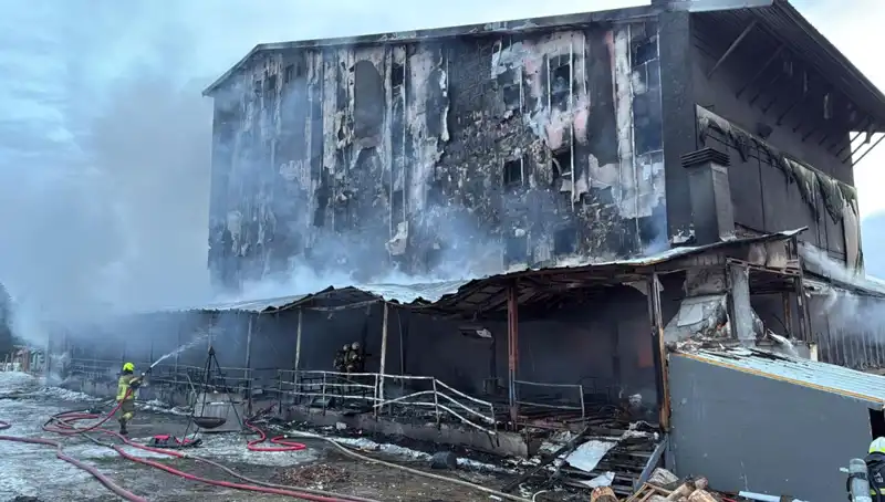 Uludağ'daki Otel Yangını: Üç Kişi Bilinçsiz, Panik Hüküm Sürdü