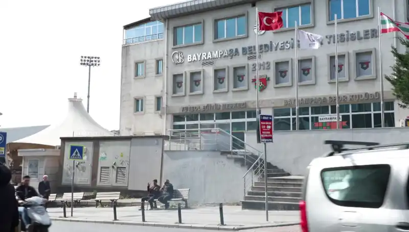Arda Turan Spor Kompleksi'nde Sel Felaketi: Otopark Su İçinde Kaldı
