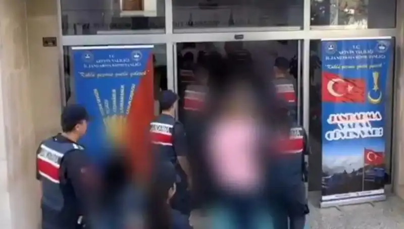 FETÖ Operasyonu: Türkiye Genelinde 30 İlde 65 Kişi Tutuklandı