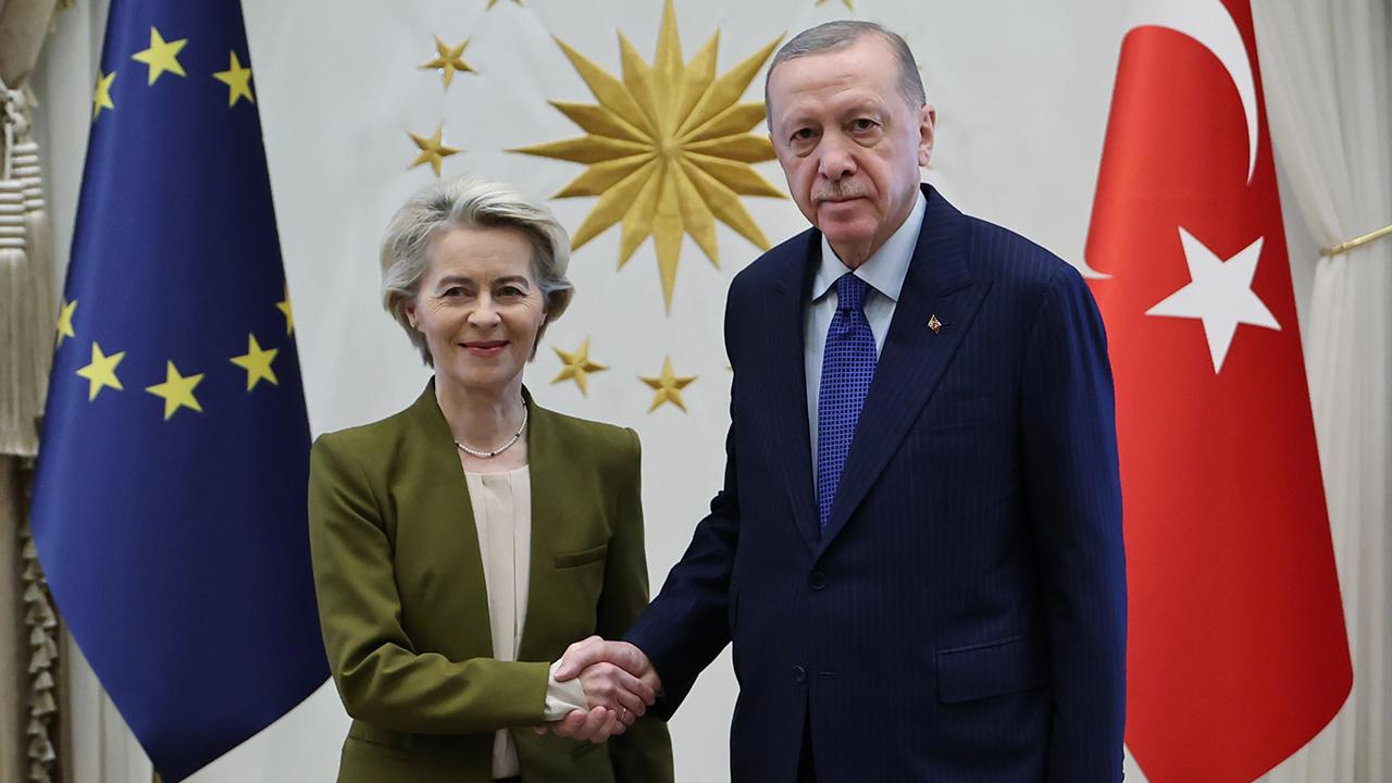 Cumhurbaşkanı Erdoğan AB Komisyonu Başkanı von der Leyen'i Kabul Etti