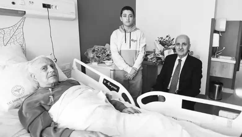 AK Parti Kurucusu Burhan Abiş Hayatını Kaybetti: Siyasi Mirası ve Anıları