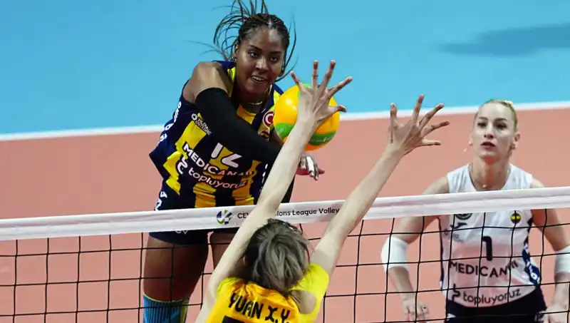 Avrupa'da Türk Derbisi: Fenerbahçe, VakıfBank'ı Dominasyonla Yendi