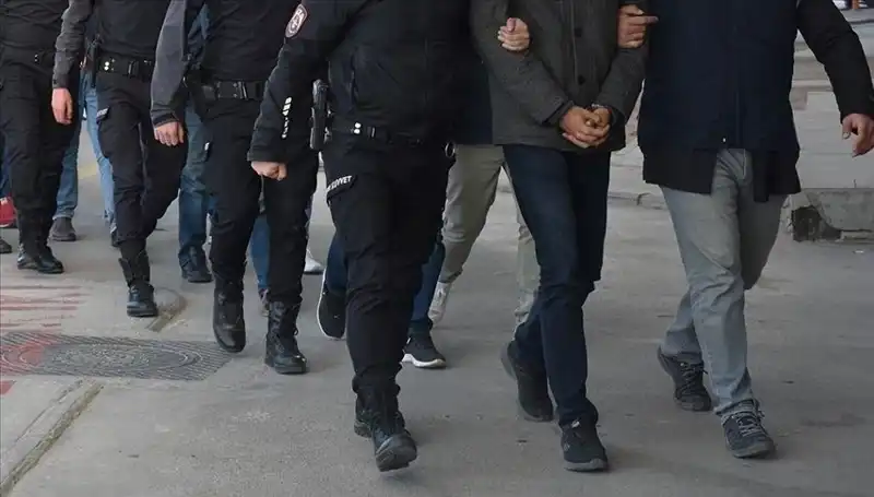 Türkiye’nin Beş İlinde FETÖ Operasyonu: 10 Kişi Gözaltına Alındı