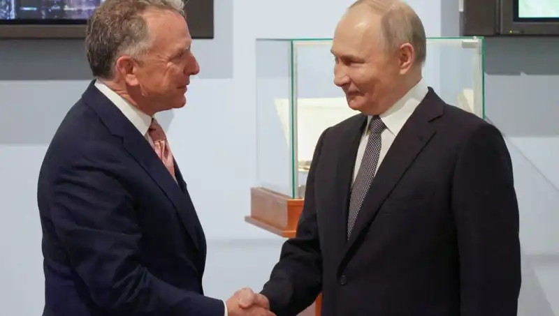 Putin'den ABD'ye Dostluk Eli: Moskova'daki Kritik Görüşme Detayları