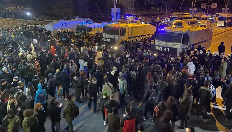 İstanbul ve Ankara'da İmamoğlu Eylemi: Öğrencilerin Diplomalarını Koruma Mücadelesi