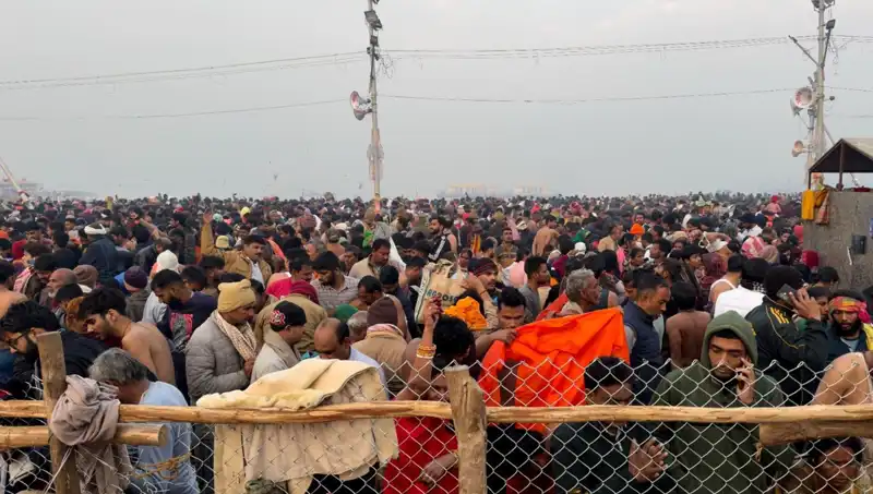 Hindistan'daki Dini Festivalde Şok İzdiham: En Az 6 Kişi Hayatını Kaybetti