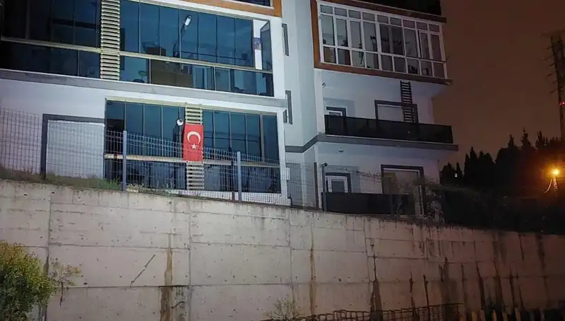 Sakarya'da Dikkat Çeken Olay: 4 Katlı Apartman Tahliye Edildi