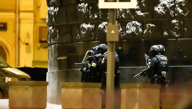 Rusya'da Silahlı Saldırı: Çatıdan Rastgele Ateş Açan Kişi Gözaltına Alındı