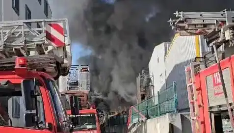 Tuzla'daki Dev Fabrikada Çıkan Yangın Kontrol Altına Alındı: Son Durum Nedir?