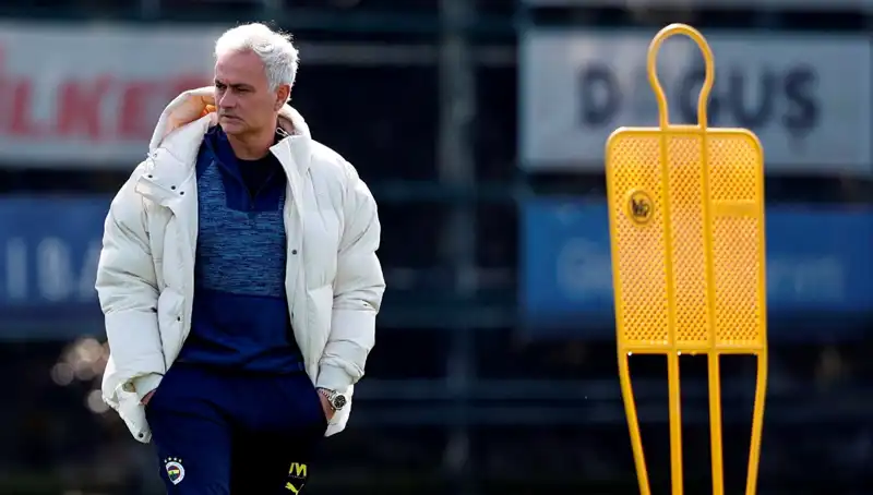 Mourinho'nun Stratejik Hamlesi: Bir Numarası Nedir?