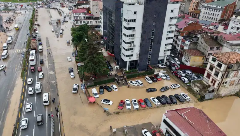 Trabzon'da Sel Felaketi: Arama Çalışmaları Tüm Hızıyla Devam Ediyor