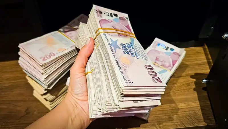 Türkiye'de Mevduat Tutarı 12 Trilyon Lirayı Geçti: Ekonomik Yansımaları