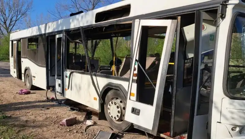 Rus Saldırısında İşçileri Taşıyan Otobüse Yüzde Yüz Hedef: 9 Ölü, Onlarca Yaralı