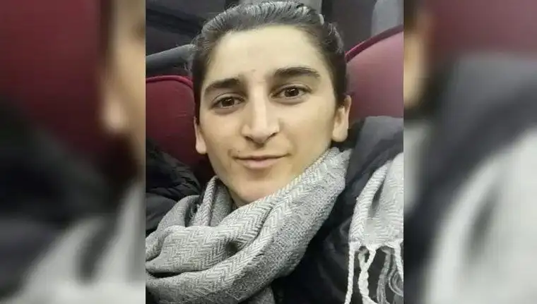 Genç Kızın Gizemli Ölümü: Ağaçta Bulunan Cesedi Üç Gün Sonra Keşfedildi
