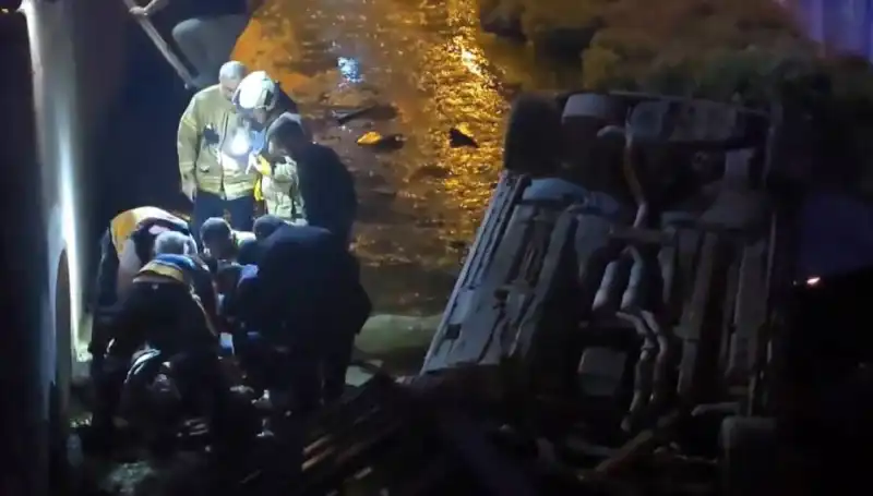 Acı Olay: Sürücü Kaçtı, Yaralıyı İtfaiye Kurtardı