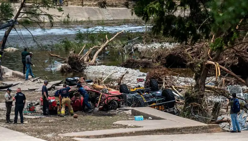 Teksas Tragedisi: Sirenli Uyarı Sistemi Neden Hayata Geçirilemedi?
