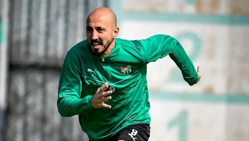 Milli Futbolcunun Yeni Başlangıcı: 2. Lig'de Yeni Bir Sayfa Açıyor