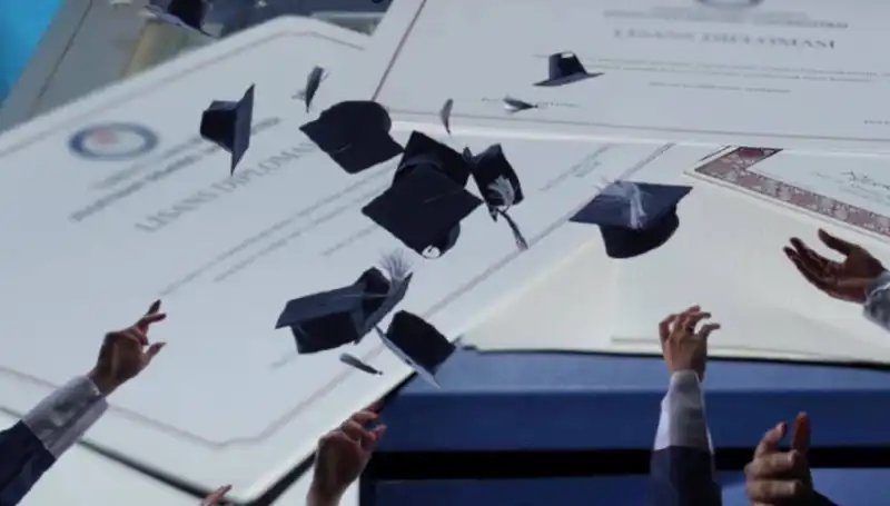 Sahte Diploma İle Yıllarca Aldatıldılar: Şok Davanın Ayrıntıları Ortaya Çıktı