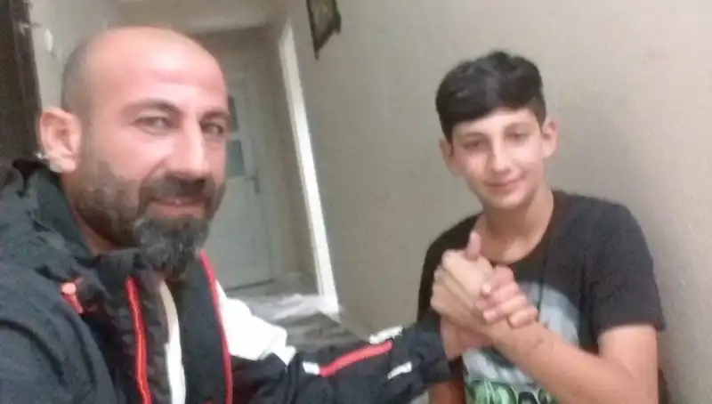 Çatı Tamiri Sorunu Baba ve Oğul Arasındaki Krizi Derinleştirdi