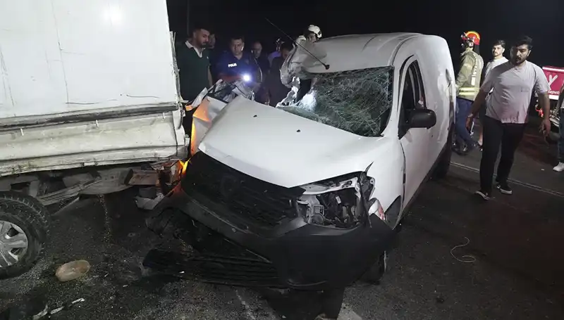 İstanbul’da Feci Kaza: Üç Kişi Yaralandı, Detaylar Ortaya Çıktı