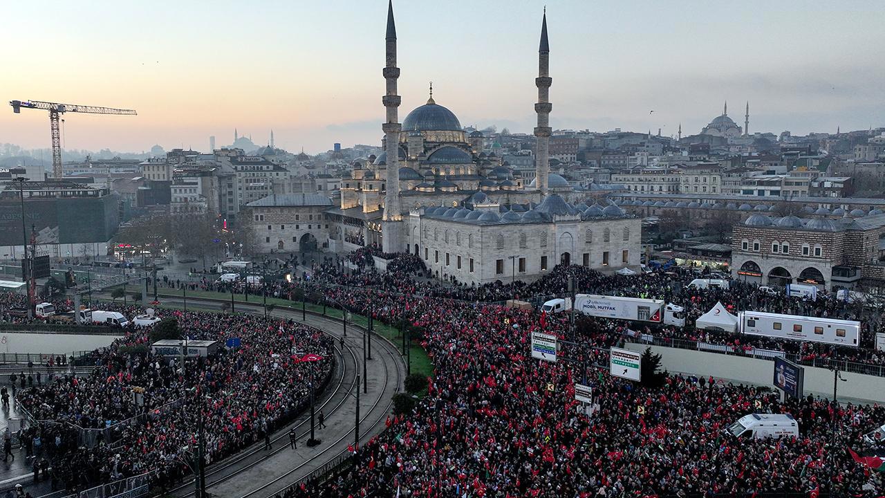 İstanbul'da Gerçekleşen İnsanlık İttifakı Toplantısı