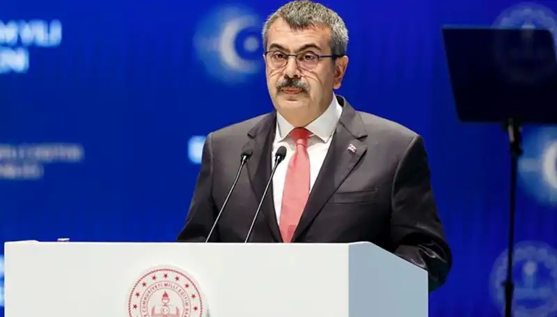Bakan Tekin, 23 Nisan Ulusal Egemenlik ve Çocuk Bayramı'nda Umutları Yeniledi