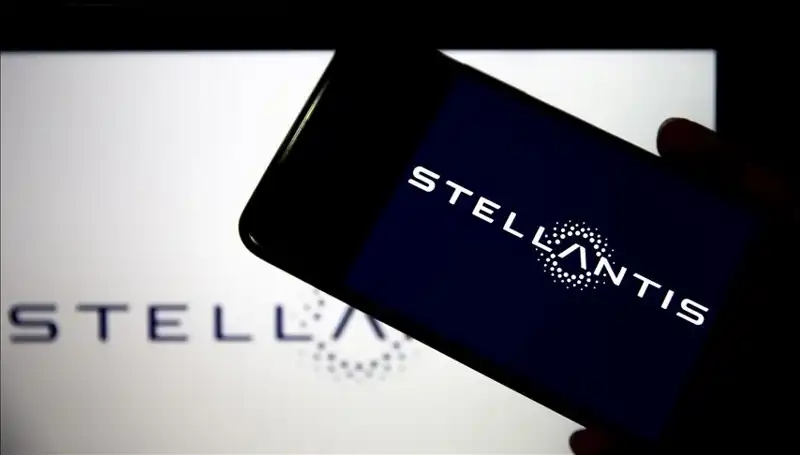 Stellantis’in Fabrika Kapanmaları: Otomotiv Devi İçin Beklenen Tehlikeler