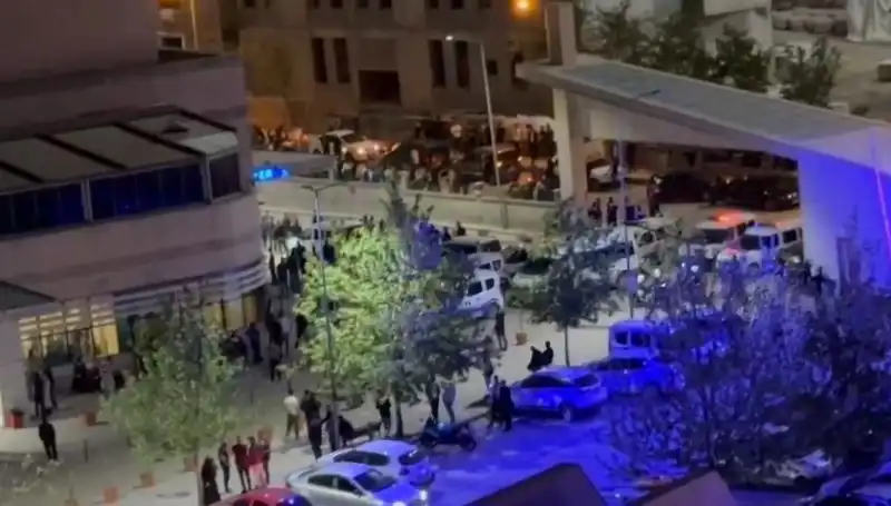 Halay Başında Çıkan Kavga, Bıçaklı Saldırıyla Büyüdü: Olayın Detayları