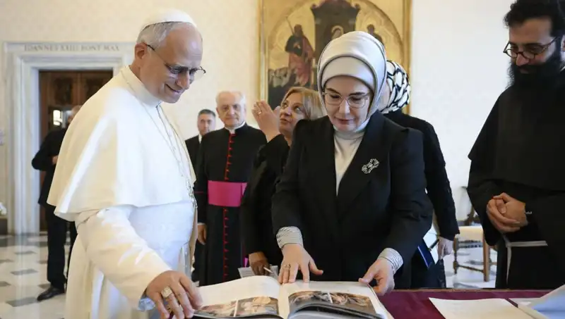 Emine Erdoğan ve Papa Leo'nun Görüşmesi: Gazze İle İlgili Önemli Mesajlar