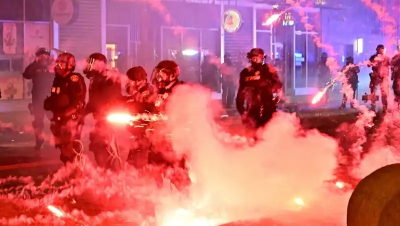 ABD'de İsyan Dalgası: Los Angeles Protestoları Ülke Geneline Yayılıyor