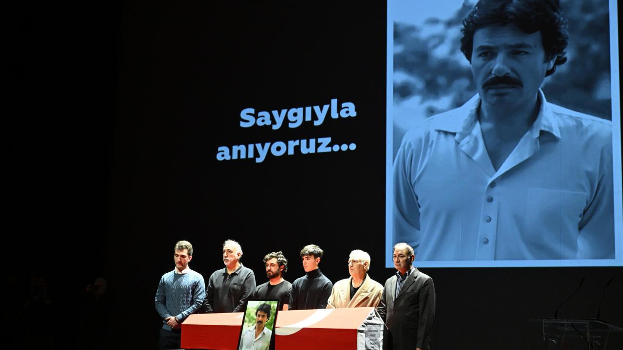 Ferdi Tayfur'un unutulmaz şarkıları AKM'de yaşatıldı