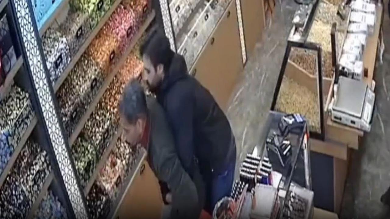 Nefes Alamayan Adam Heimlich Manevrası ile Kurtarıldı
