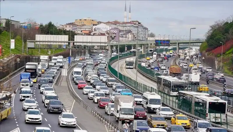 Yeni Trafik Cezaları: Kuruldan Geçti, Sürücüler Hazırlıklı Olmalı!