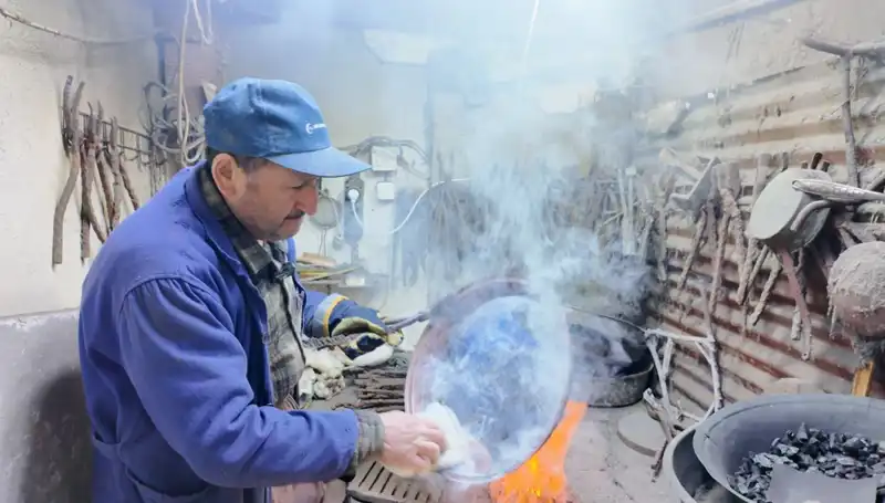 Kimse Artık Bu İşi Yapmak İstemiyor: Kayıp Mesleğin Son Temsilcisi