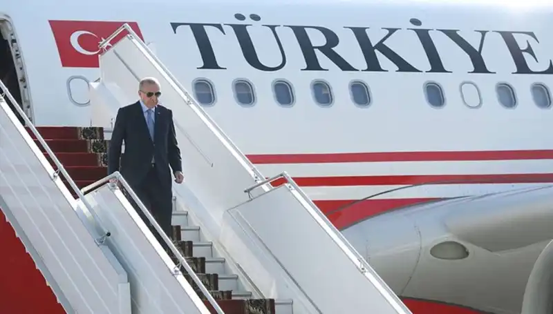 Cumhurbaşkanı Erdoğan İtalya Ziyaretinden Sonra Türkiye’ye Döndü, Gündemi Değerlendirdi