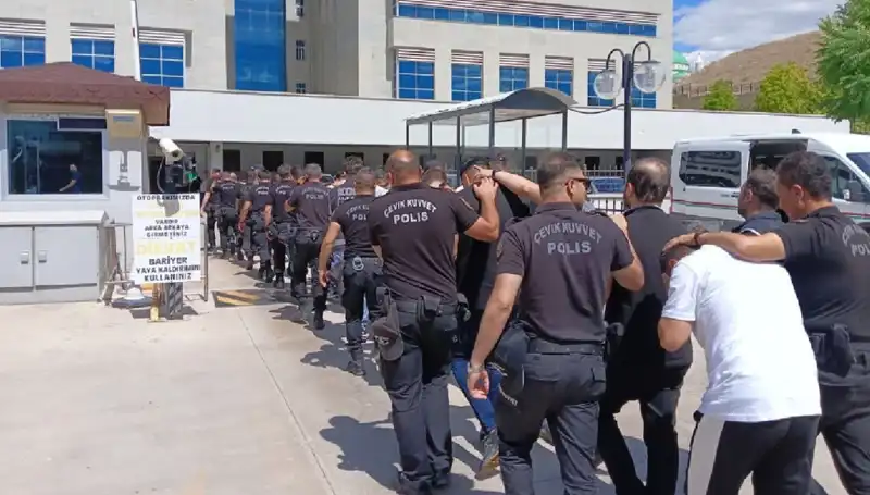 Ankara'da Haraç Çetesi Çökertildi: Operasyonda Avukatlar da Yer Aldı!