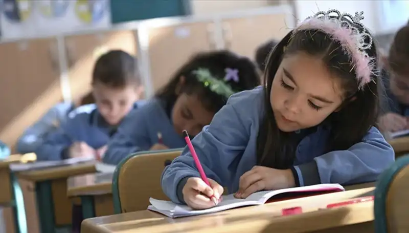 Okullar Ara Tatil Sonrası Ne Zaman Açılacak? 2024-2025 Takvimi Açıklandı!