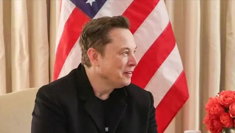 Beyaz Saray'daki Tartışma Elon Musk'tan Trump'a Destek Getirdi