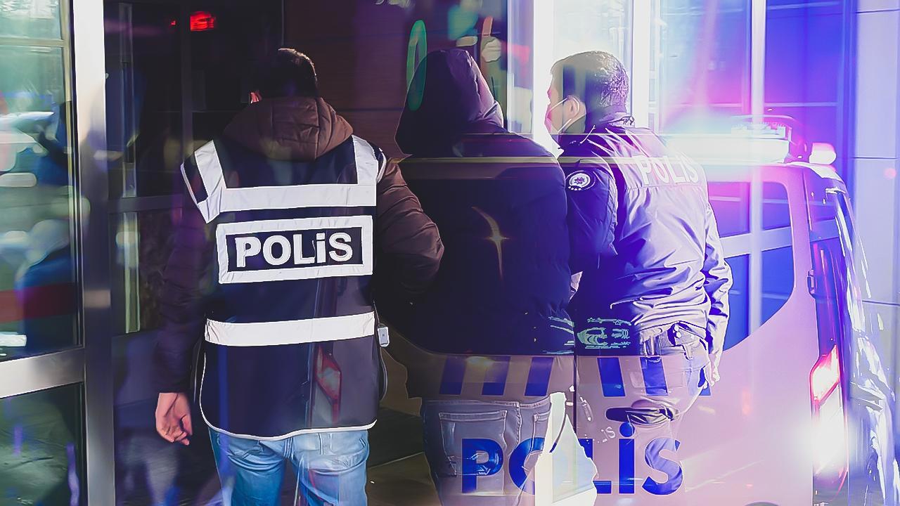 Akdeniz Belediye Başkanı Sarıyıldız ile 5 Meclis Üyesi Gözaltına Alındı