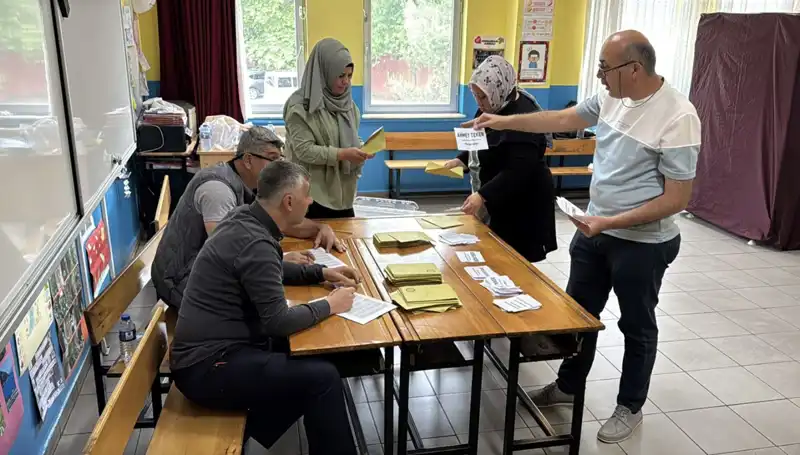 405 Mahalle ve Köyde Seçim Heyecanı: Yeni Muhtarlar Belirlendi