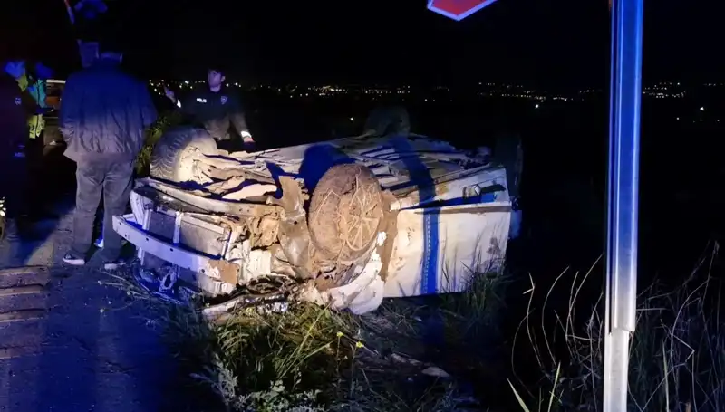 Otomobil Şarampole Devrildi: Kaza Sonucu 1 Ölü, 3 Yaralı