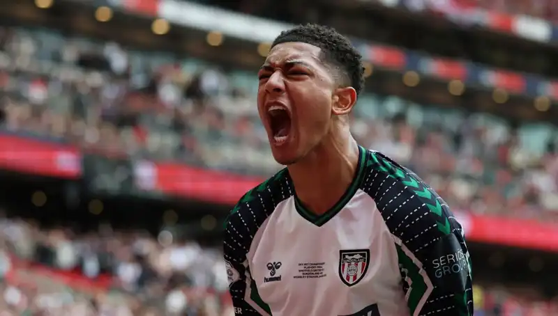 Jobe Bellingham, Dortmund’a Transfer Oldu: Genç Yetenek Futbol Sahnesine Adım Atıyor