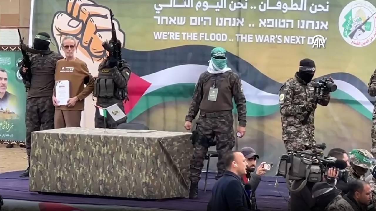 Hamas, İsrail'den 3 esiri serbest bıraktı