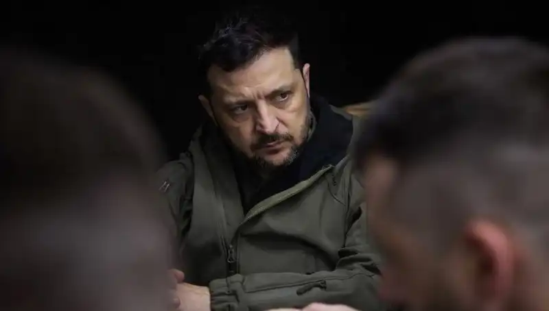 Zelenski'den Çarpıcı NATO Açıklaması: Nadir Element Anlaşmasında Neden Yoksunuz?