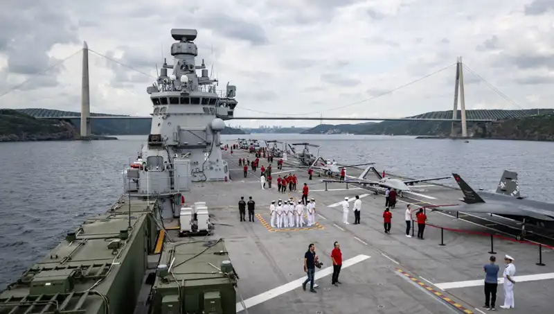 TCG Anadolu, Sarayburnu’ndan Hareket Etti: Türkiye’nin Savunma Gücü Yükseliyor